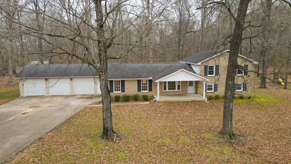 698 Houston Fielder Road Clarksville TN 37043