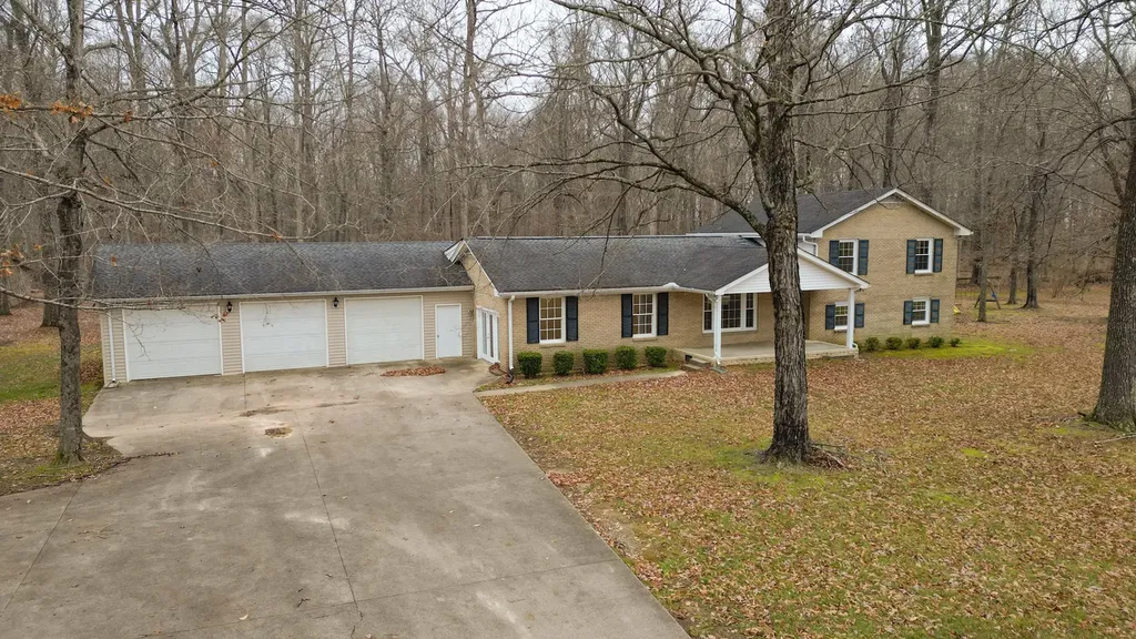 698 Houston Fielder Road Clarksville TN 37043