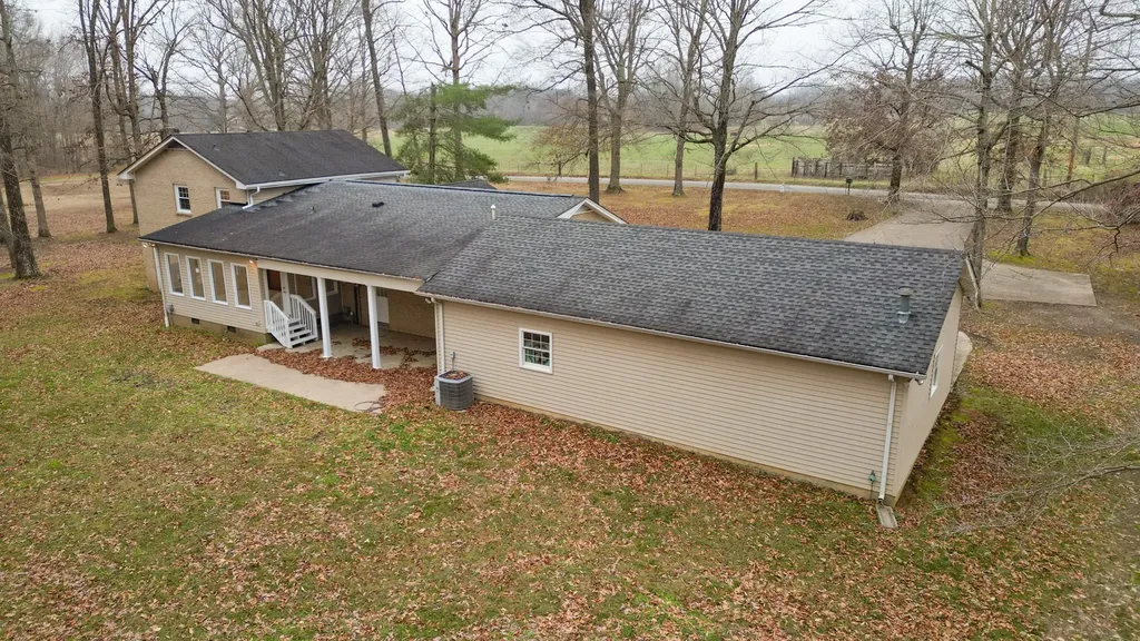 698 Houston Fielder Road Clarksville TN 37043