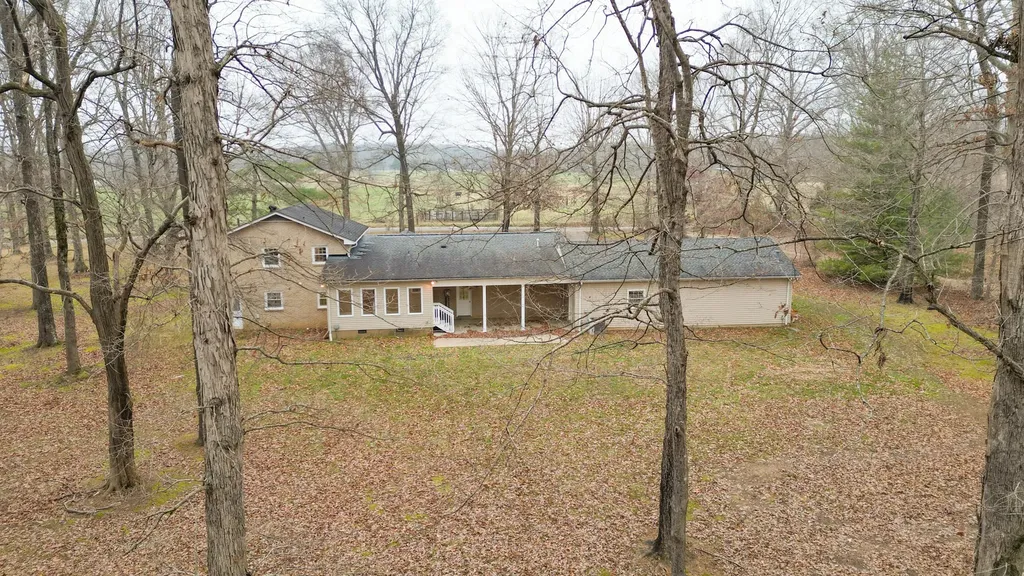 698 Houston Fielder Road Clarksville TN 37043