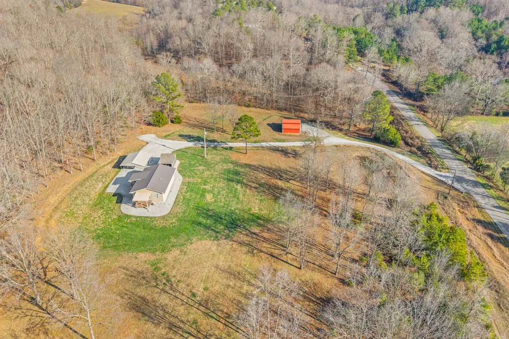959 Herman Adams Road Cumberland City TN 37050