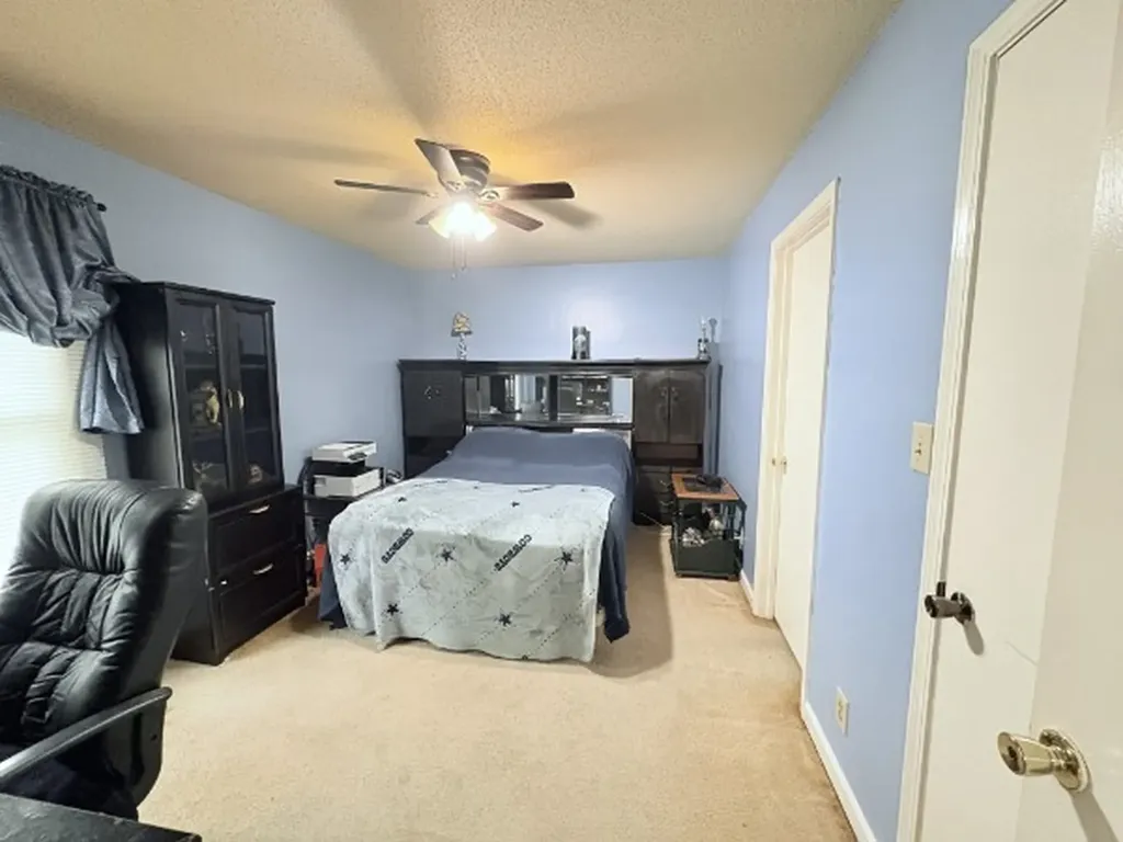 2816 Summertree Lane Clarksville TN 37040