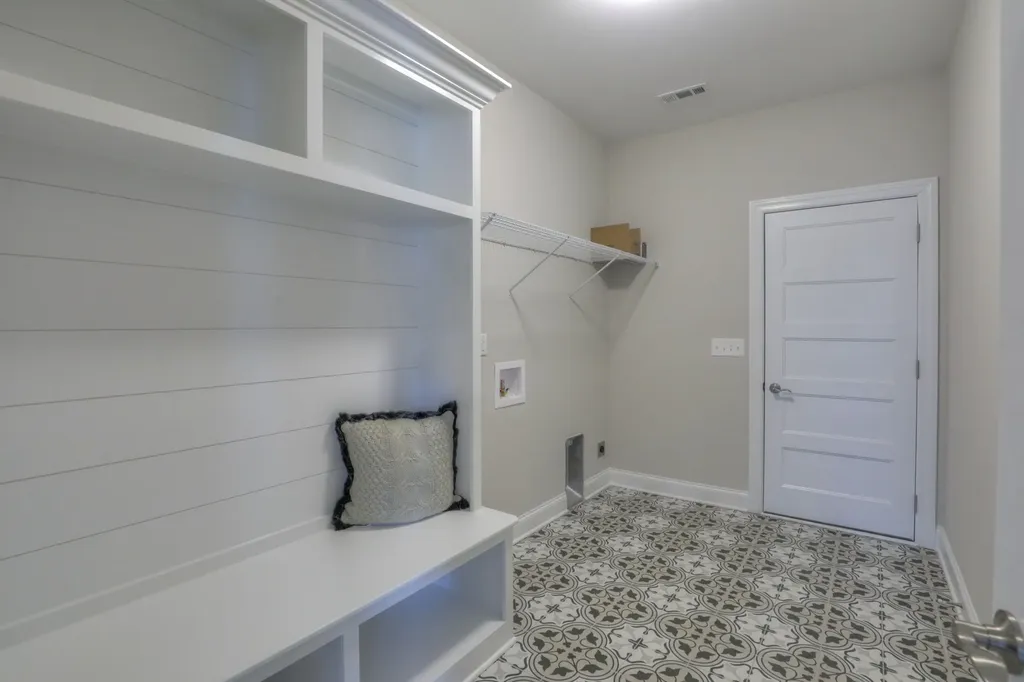 1234 Rockweather Court Murfreesboro TN 37128
