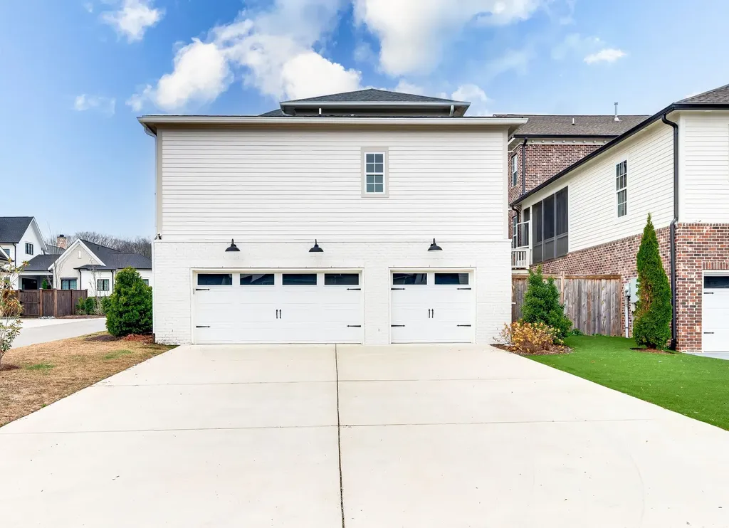 1204 Luckett Road Nashville TN 37221