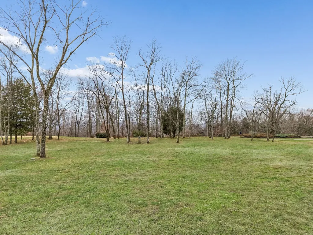 8025 Backwoods Drive College Grove TN 37046
