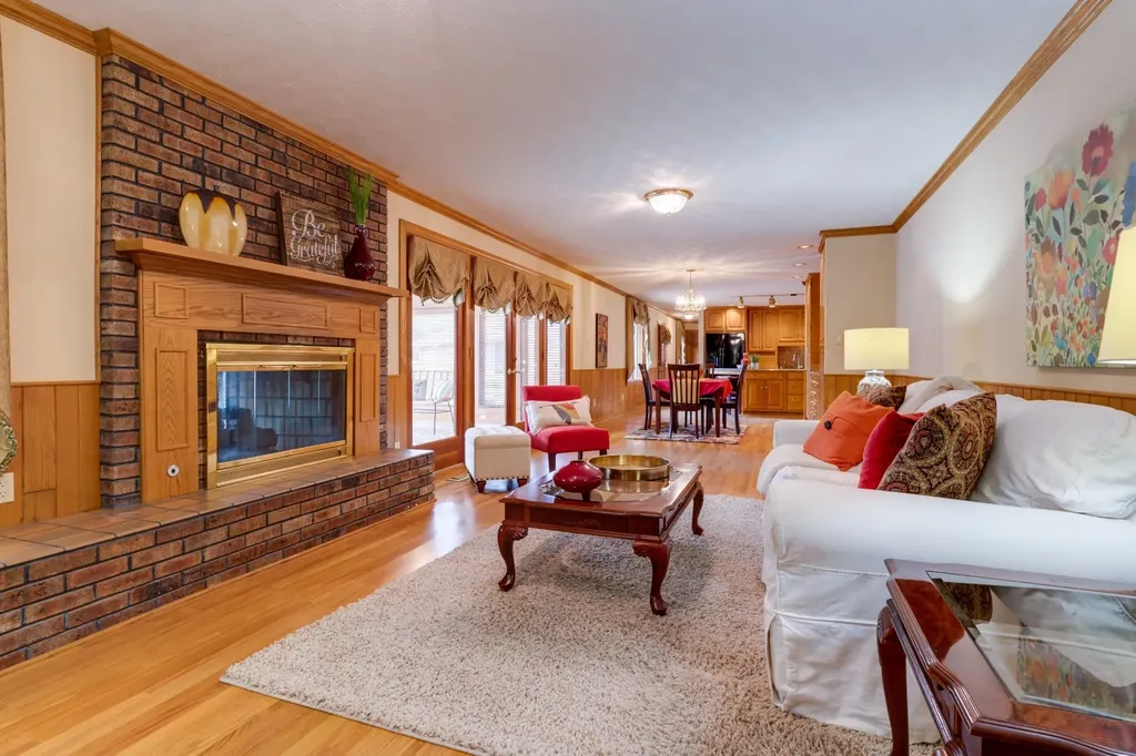 4498 Highway 47, N Charlotte TN 37036