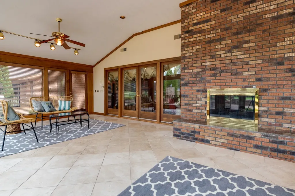 4498 Highway 47, N Charlotte TN 37036