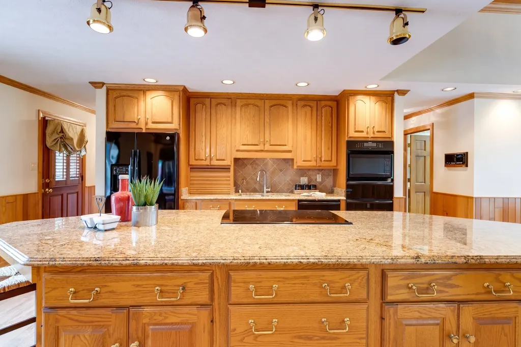 4498 Highway 47, N Charlotte TN 37036