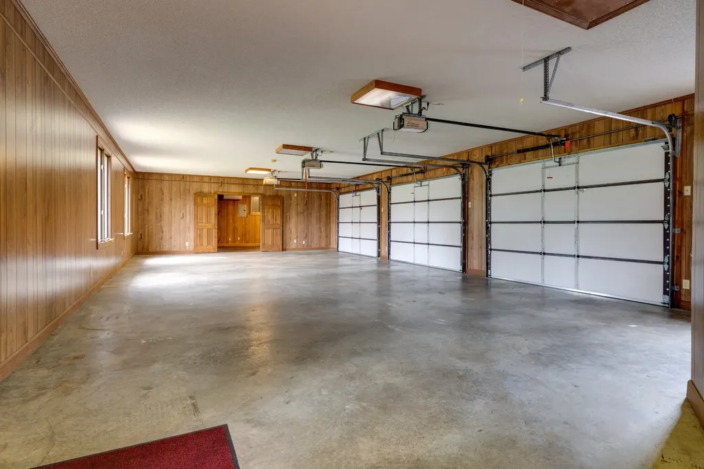 4498 Highway 47, N Charlotte TN 37036