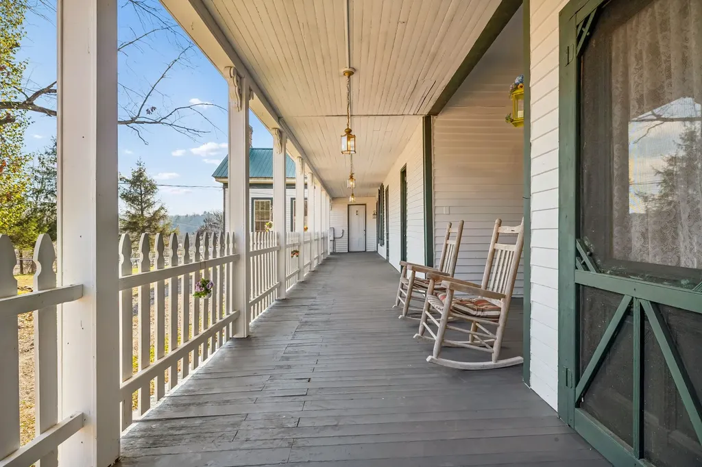 375 Highway 13, N Waverly TN 37185