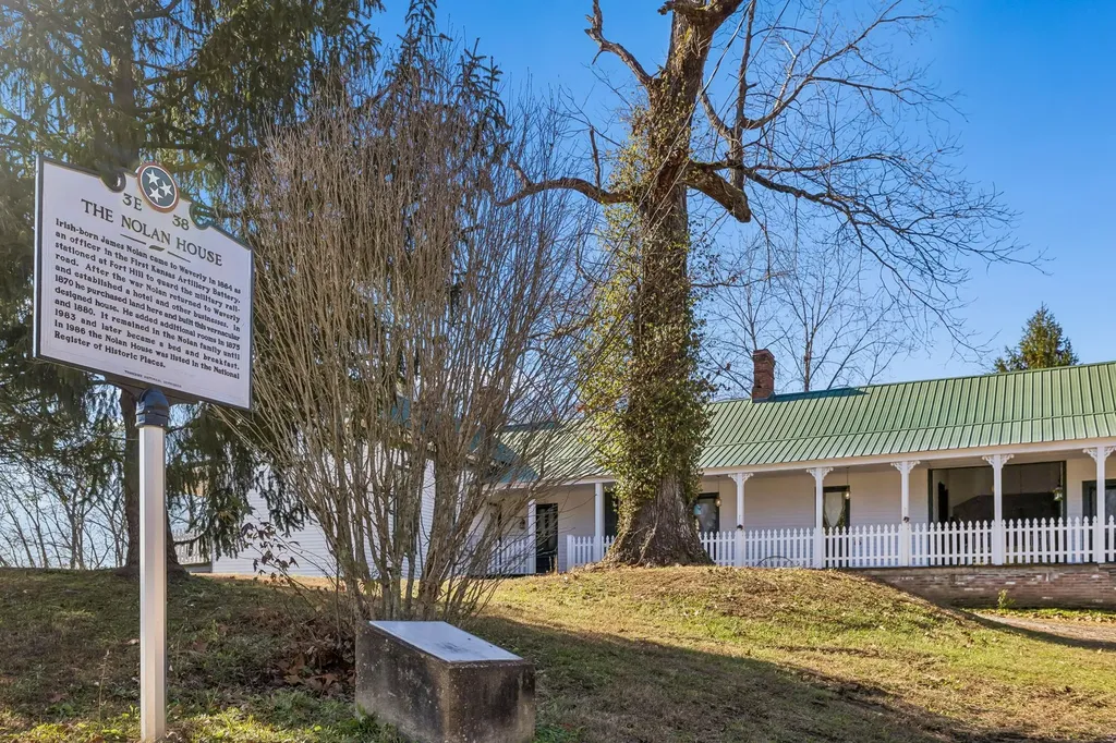375 Highway 13, N Waverly TN 37185