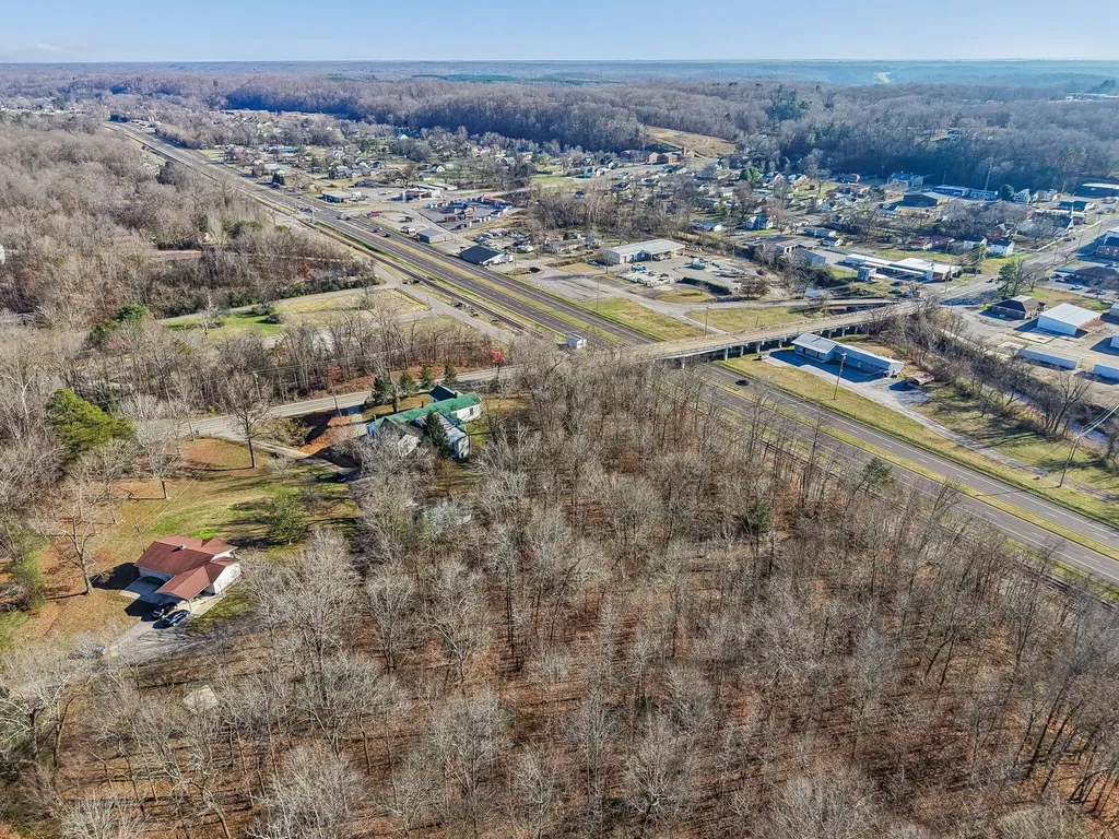 375 Highway 13, N Waverly TN 37185