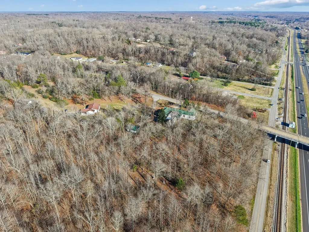 375 Highway 13, N Waverly TN 37185