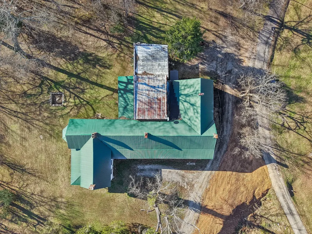 375 Highway 13, N Waverly TN 37185