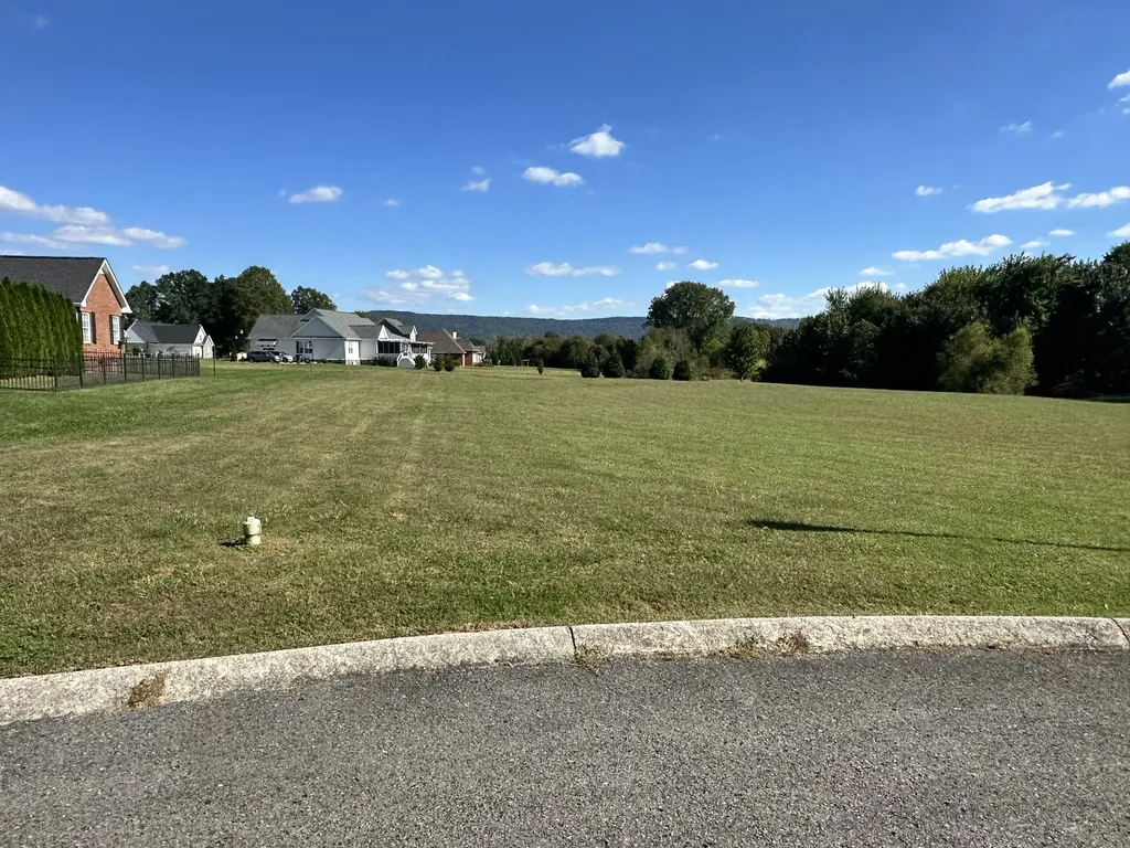 0 Emilee Circle Mc Minnville TN 37110