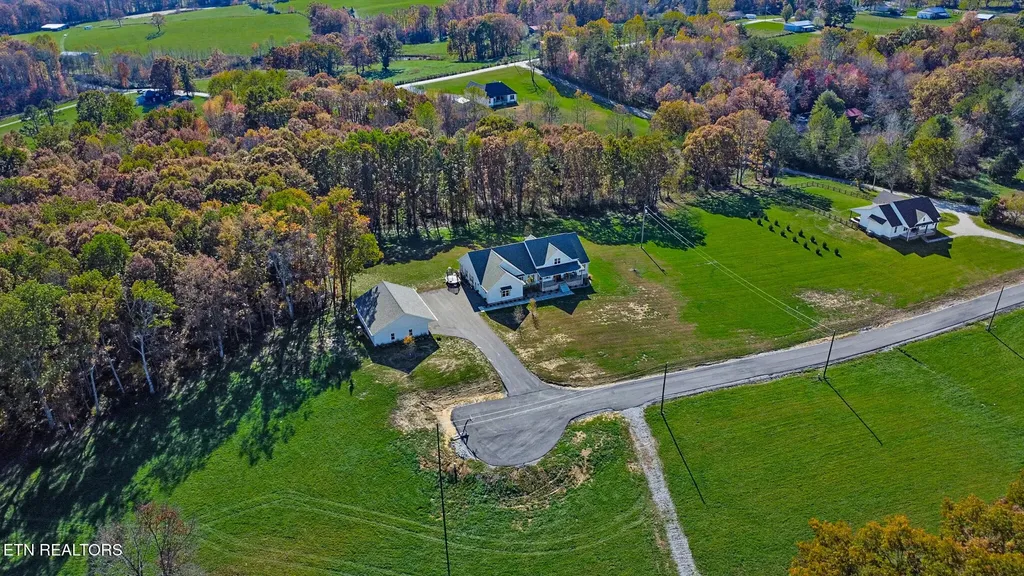 422 Peach Lane Jamestown TN 38556