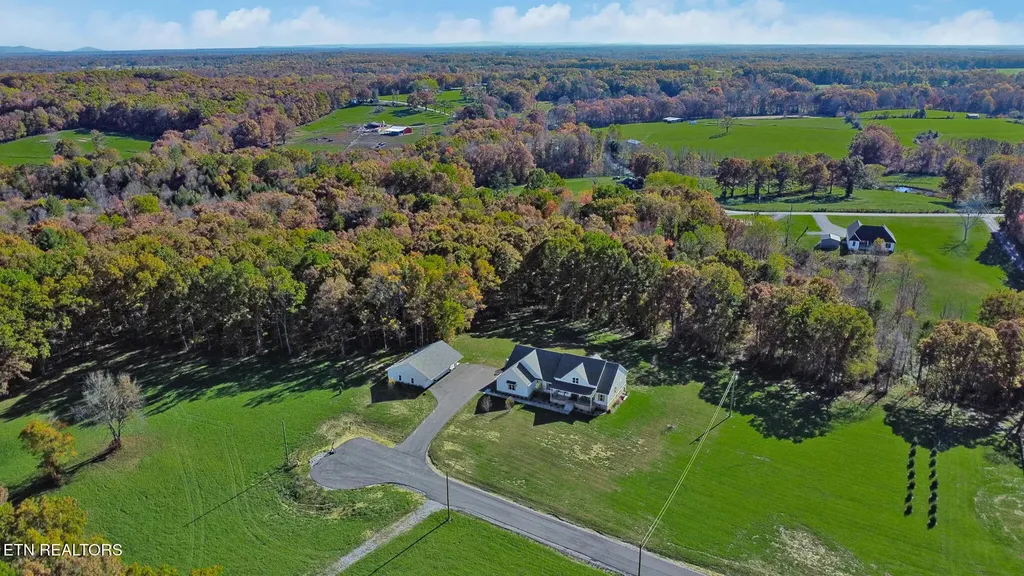 422 Peach Lane Jamestown TN 38556