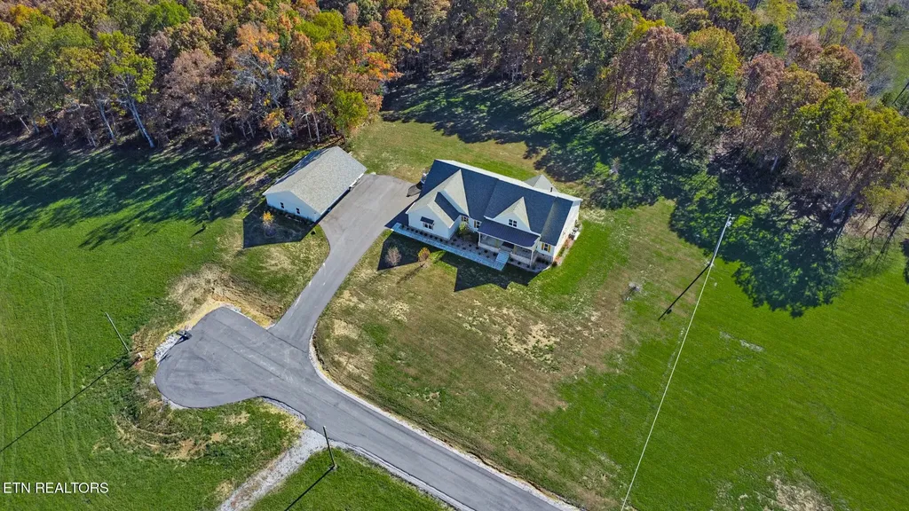 422 Peach Lane Jamestown TN 38556
