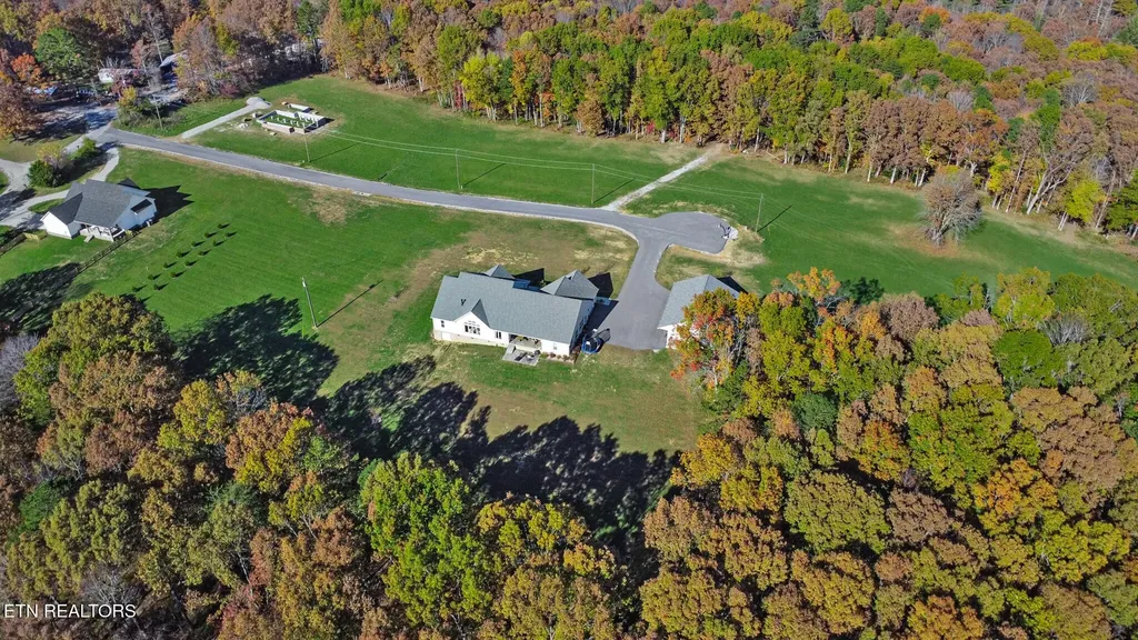 422 Peach Lane Jamestown TN 38556