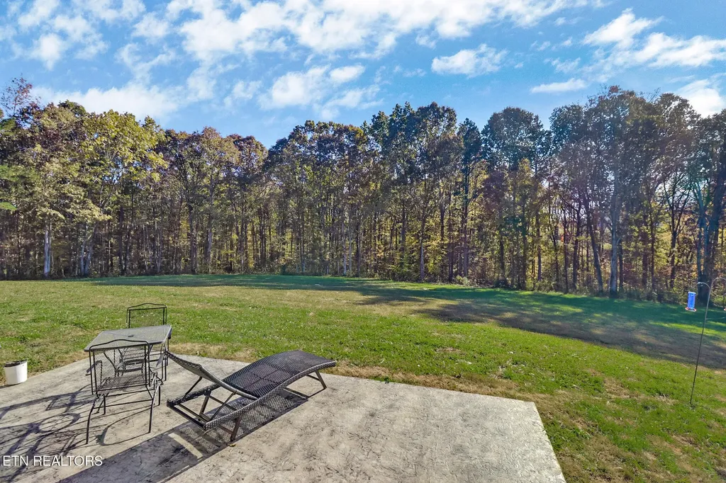 422 Peach Lane Jamestown TN 38556