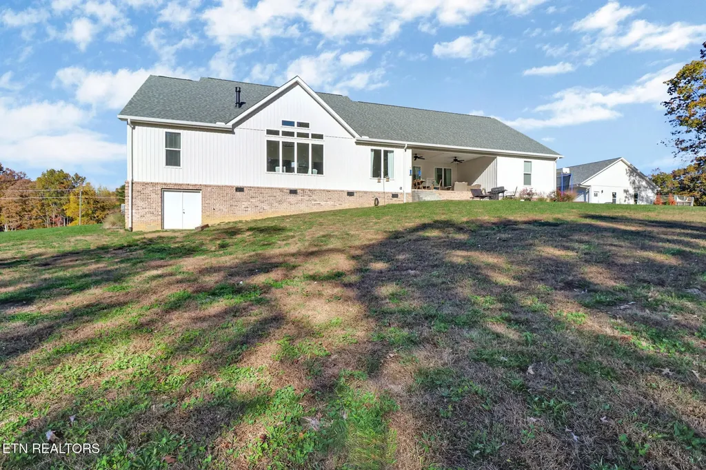 422 Peach Lane Jamestown TN 38556