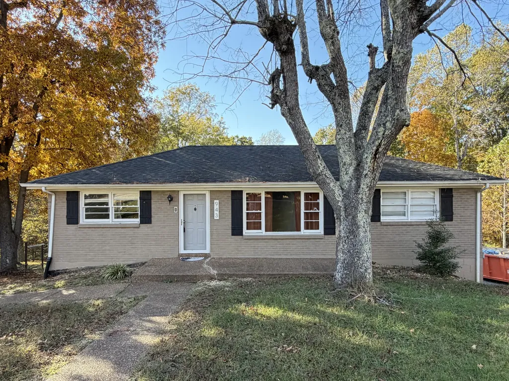 943 Draughon Drive Greenbrier TN 37073