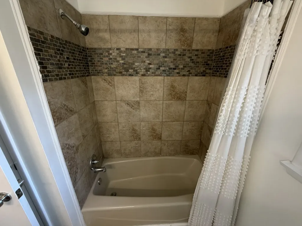 943 Draughon Drive Greenbrier TN 37073