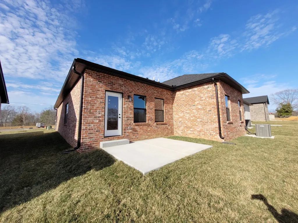 209 Sandalwood Way Dickson TN 37055