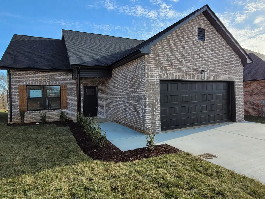 211 Sandalwood Way Dickson TN 37055