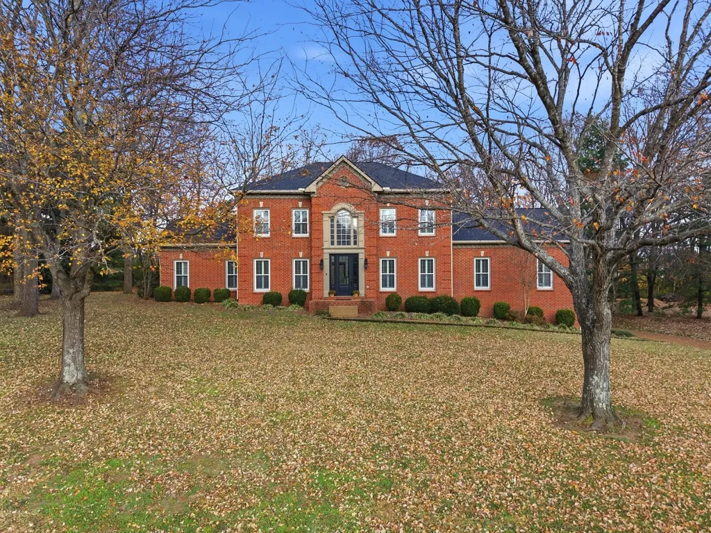 8224 Victory Trail Brentwood TN 37027