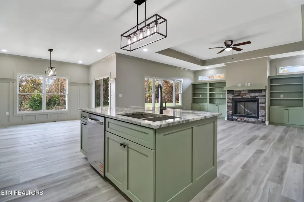 880 Allardt Highway Jamestown TN 38556