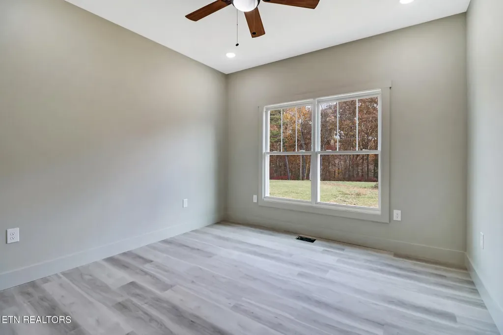 880 Allardt Highway Jamestown TN 38556