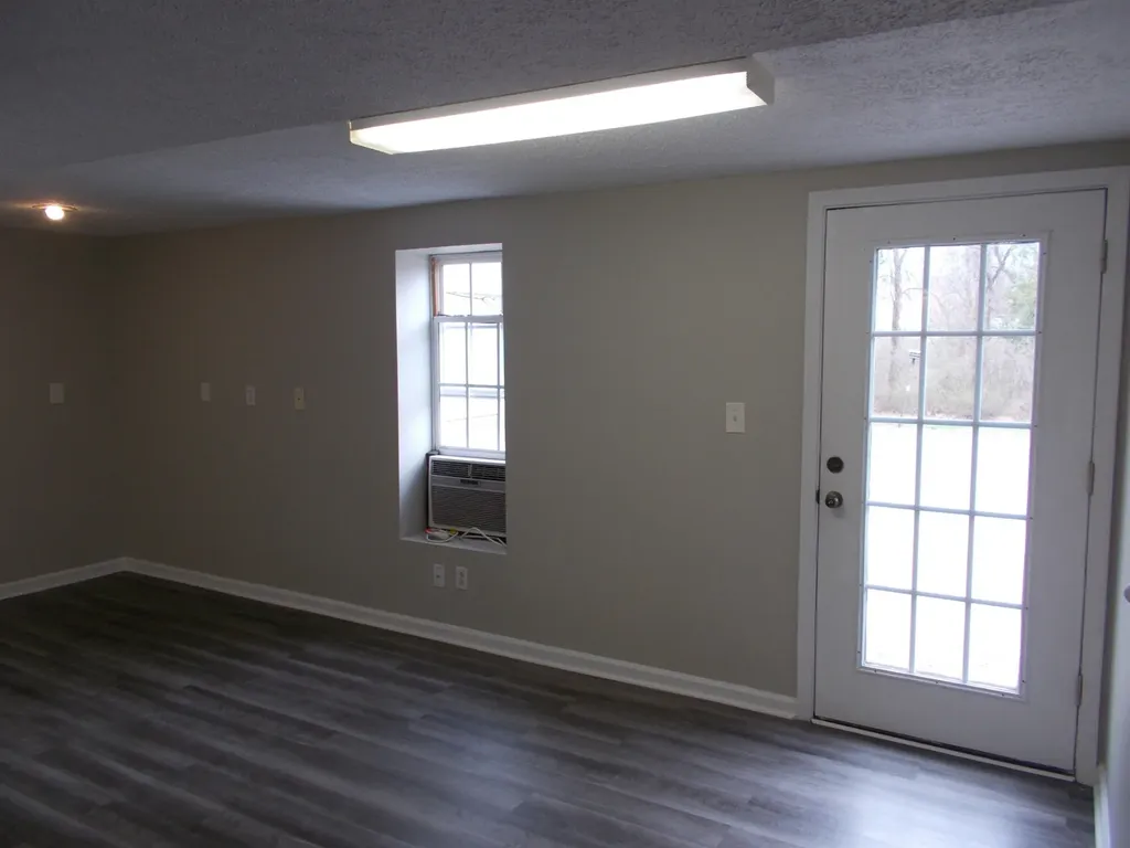 1141/2 Frey Street Ashland City TN 37015