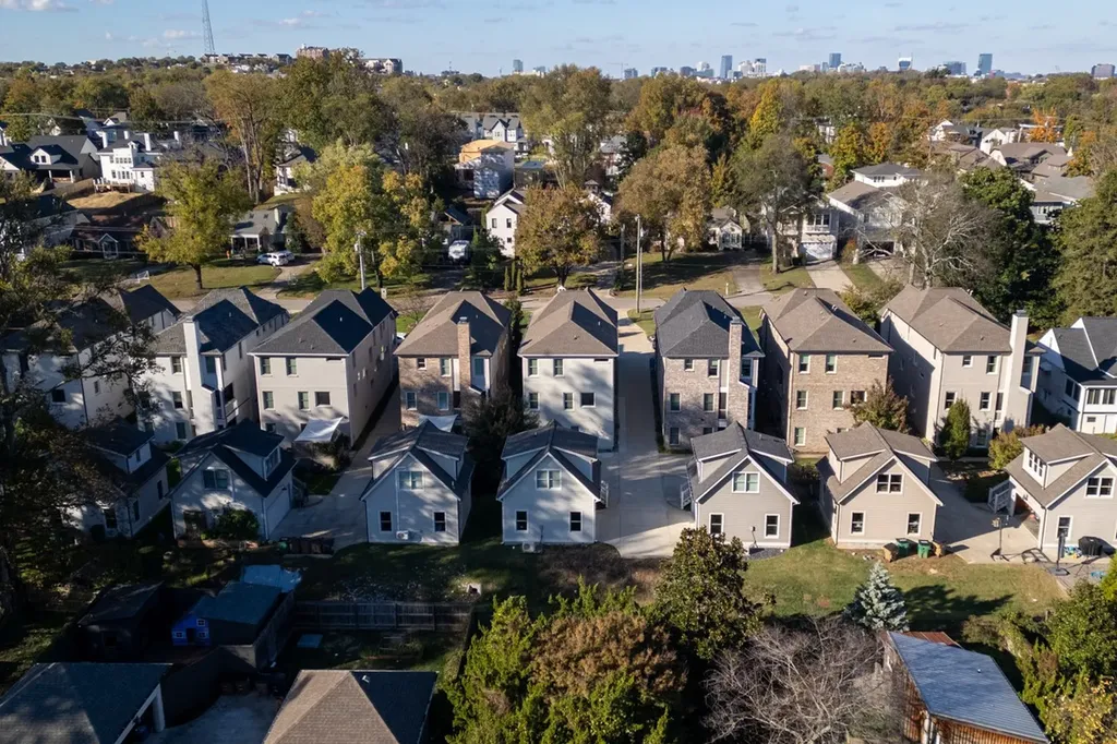 843 Clayton Avenue Nashville TN 37204