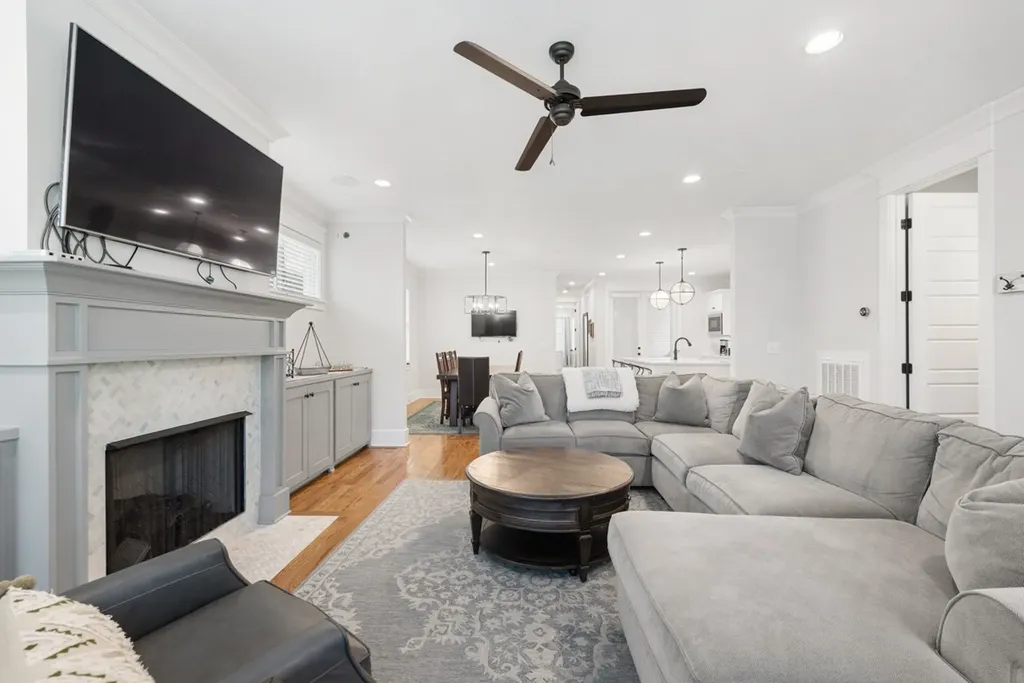 843 Clayton Avenue Nashville TN 37204