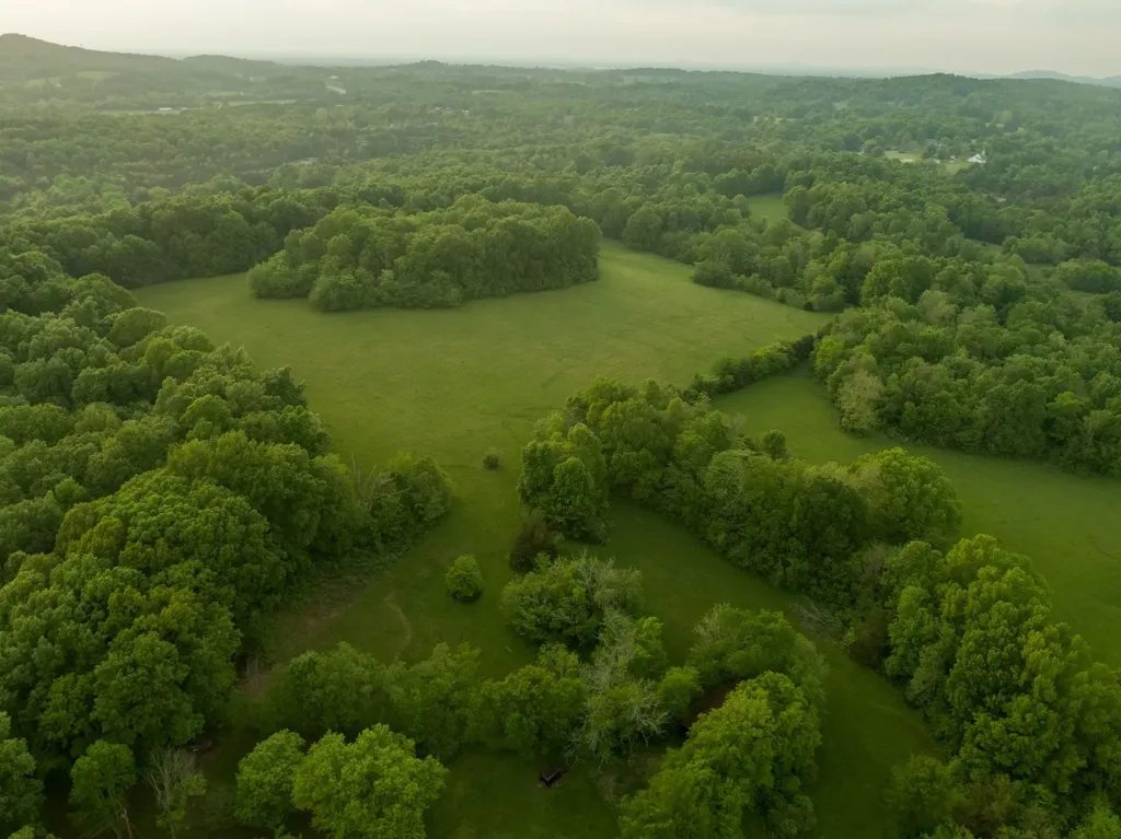 775 Railroad Road Wartrace TN 37183