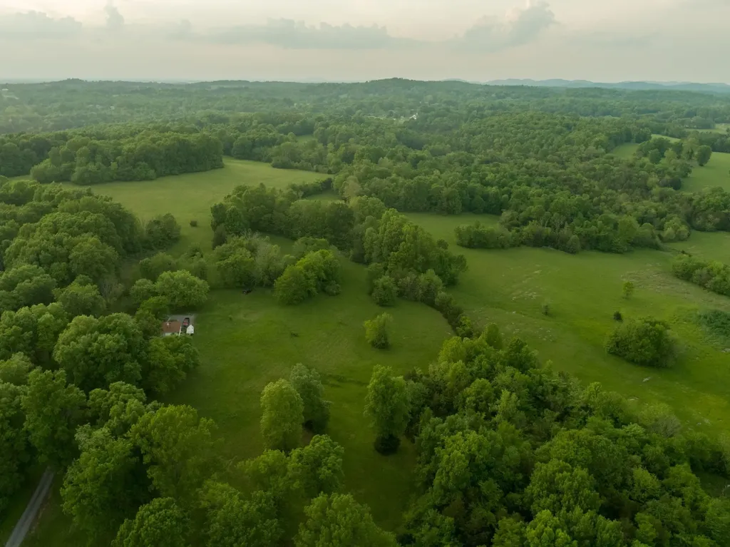 775 Railroad Road Wartrace TN 37183