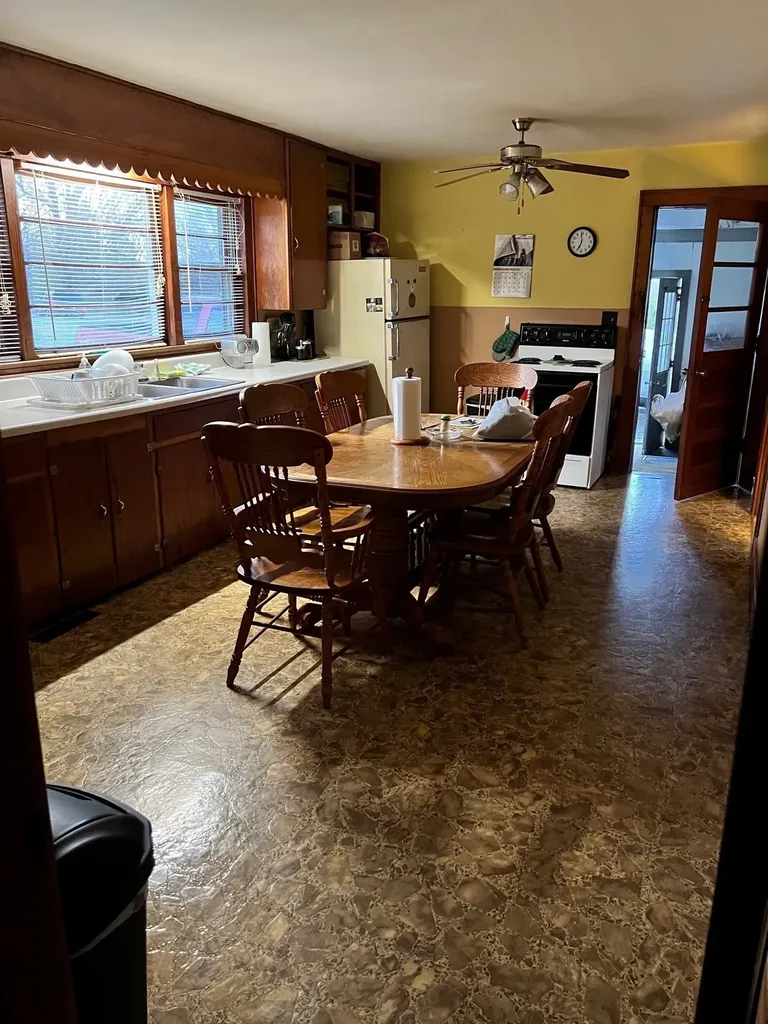 775 Railroad Road Wartrace TN 37183