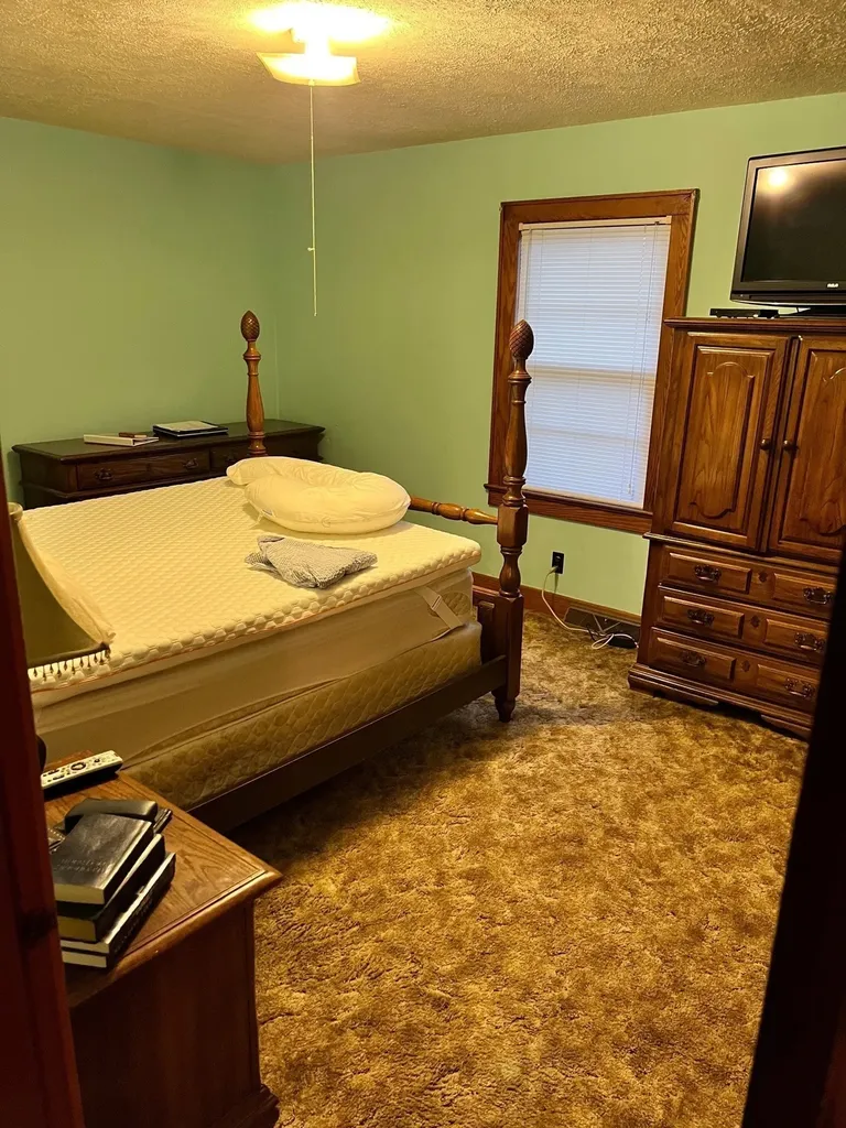 775 Railroad Road Wartrace TN 37183