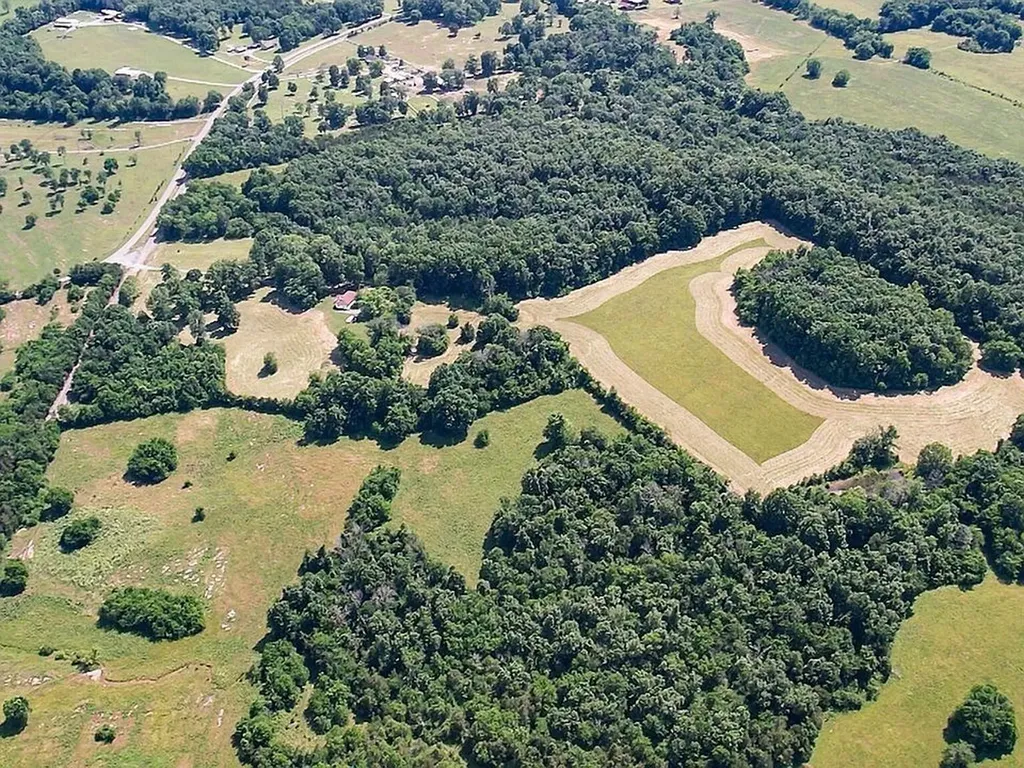 775 Railroad Road Wartrace TN 37183