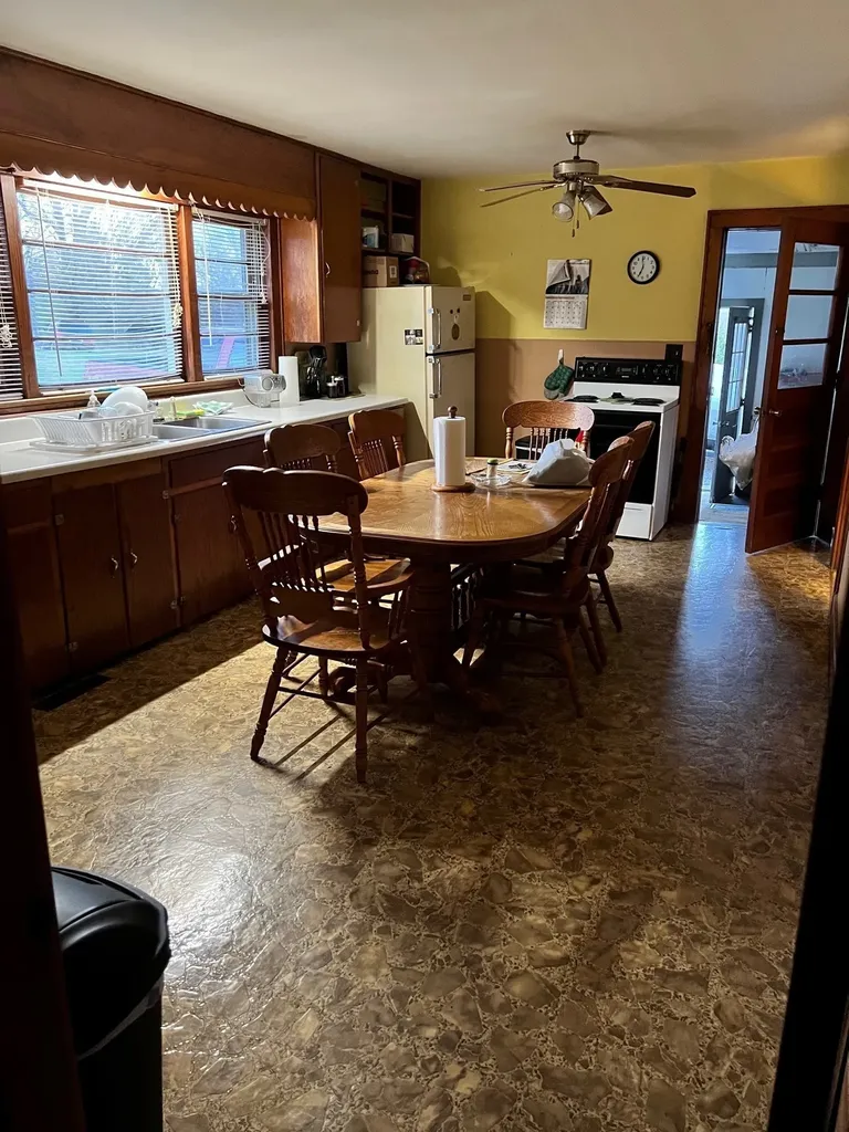 775 Railroad Road Wartrace TN 37183