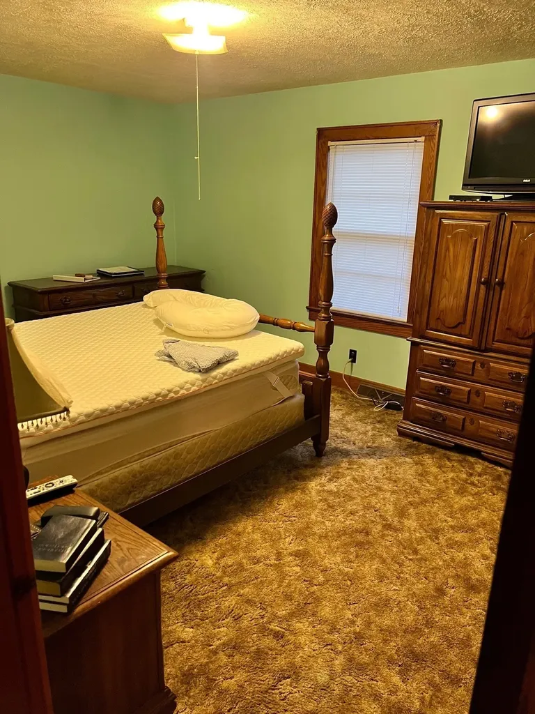 775 Railroad Road Wartrace TN 37183