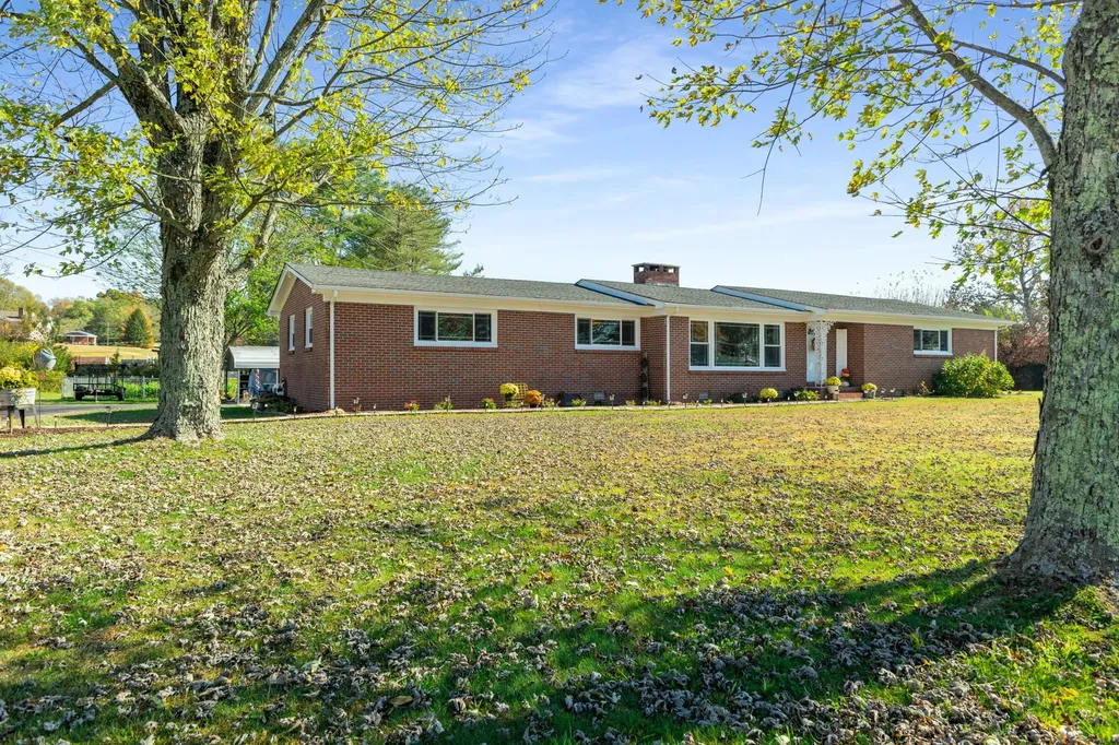 3564 Smithville Highway Mcminnville TN 37110