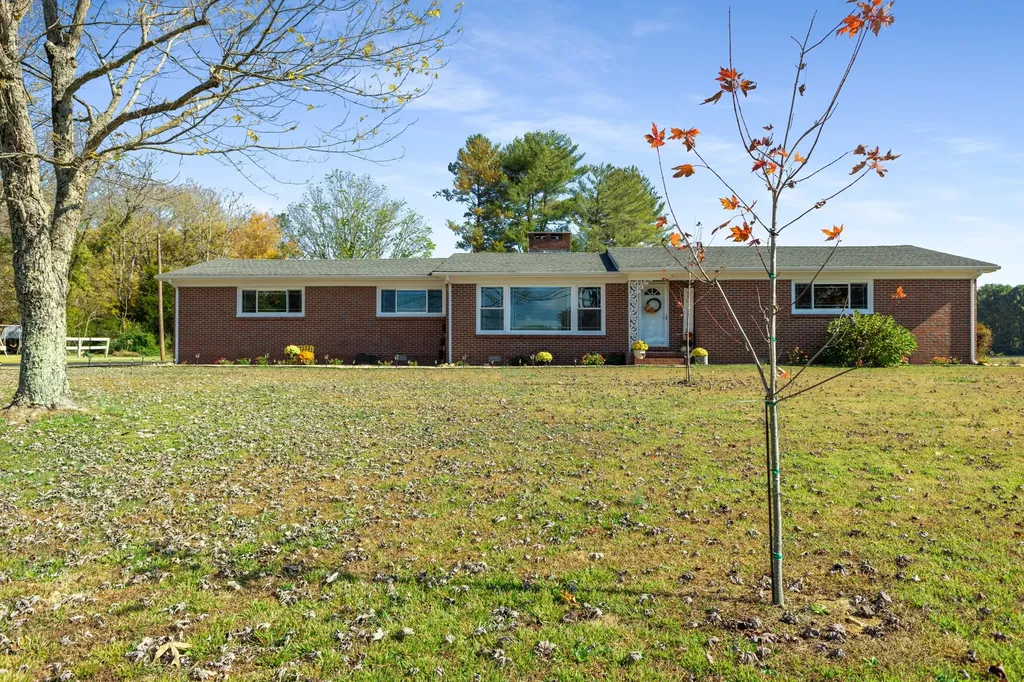 3564 Smithville Highway Mcminnville TN 37110