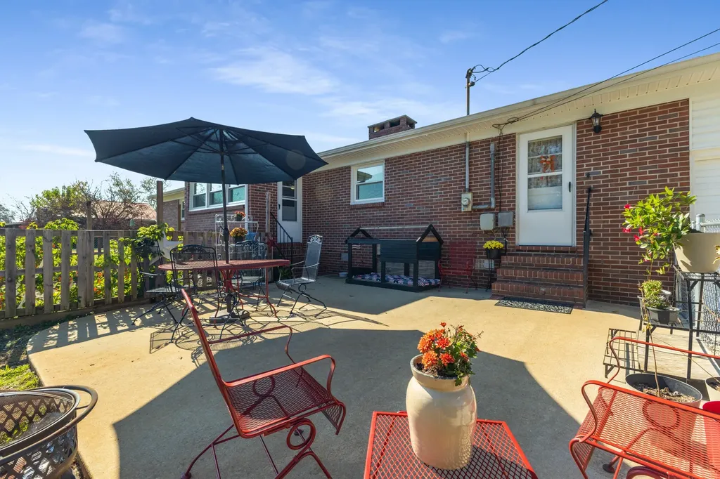 3564 Smithville Highway Mcminnville TN 37110