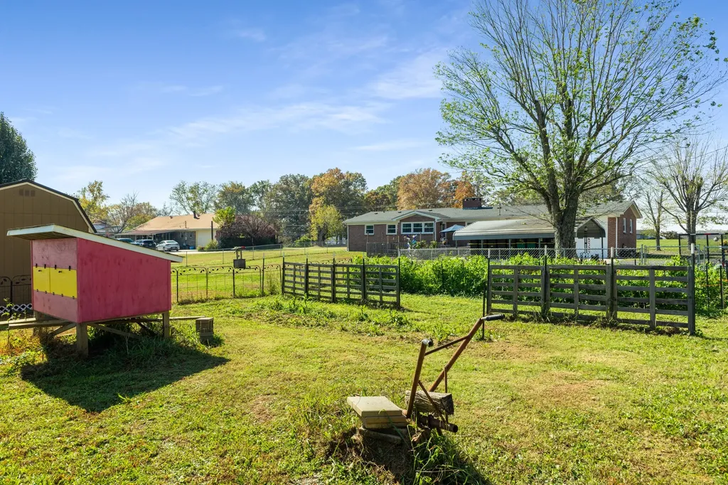 3564 Smithville Highway Mcminnville TN 37110