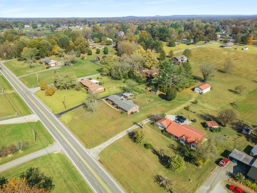 3564 Smithville Highway Mcminnville TN 37110