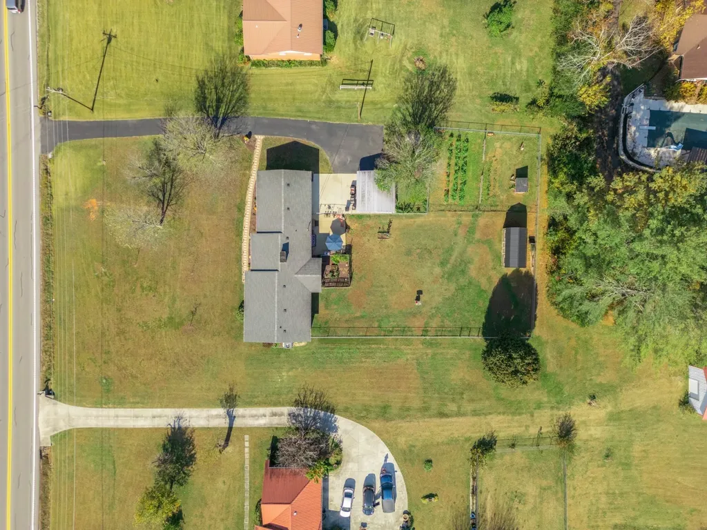 3564 Smithville Highway Mcminnville TN 37110