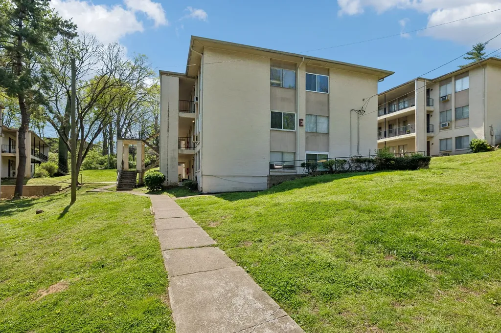 550 Harding Place Nashville TN 37211