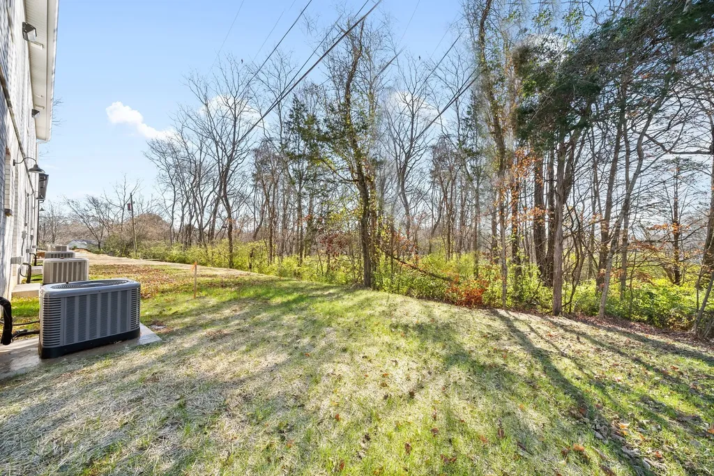 1660 Golf Club Lane Clarksville TN 37043